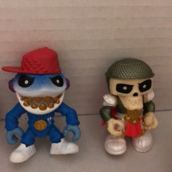 Treasure X Figures by Moose Toys Set of 5 - Picture 3 of 9